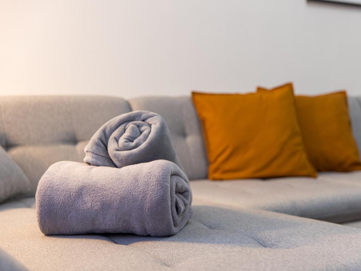 Reset Apartment *